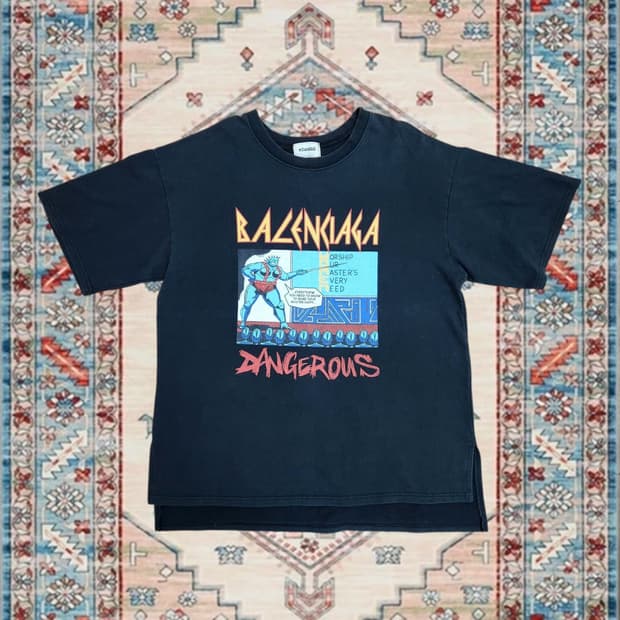 90s 코믹 무드 그래픽 반팔티 
