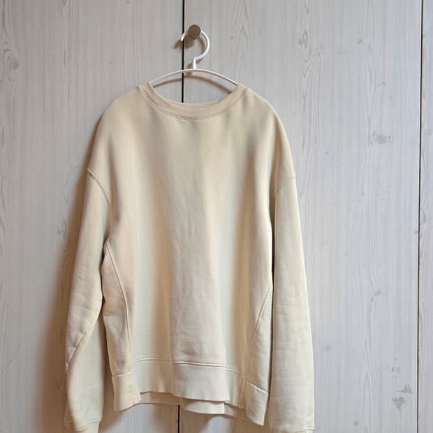 비이커 맨투맨 105