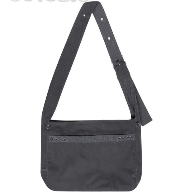 코이세이오 포인트 스트라이프 크로스백 차콜