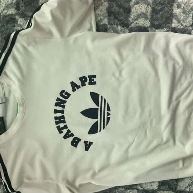 베이프 아디다스 반팔 L