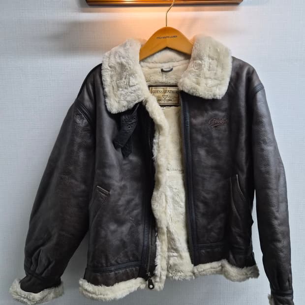 M/100) GUESS 게스 90'S B-3 무스탕 팝니다