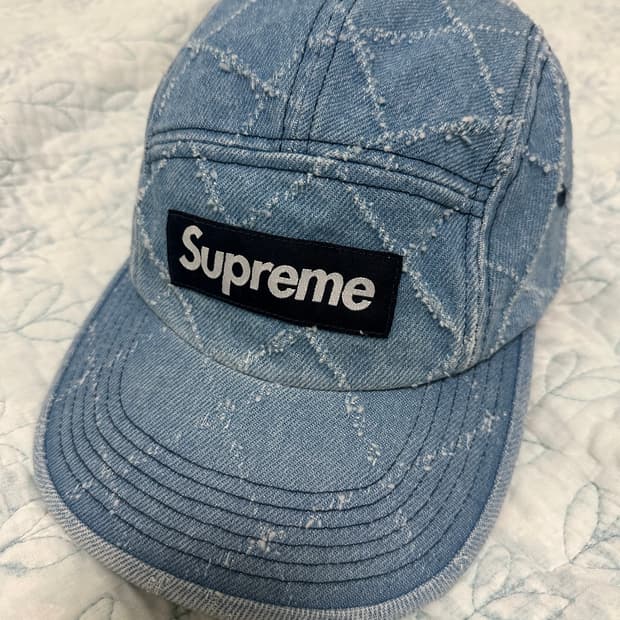 슈프림 워시드 데님 캠프캡
