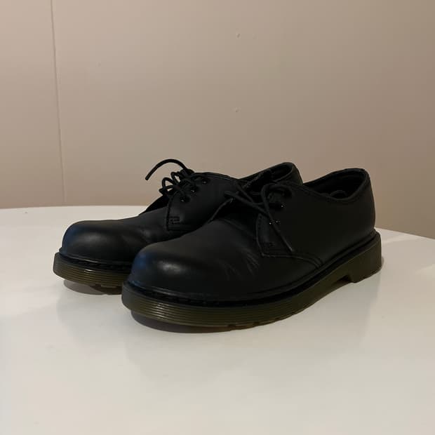 닥터마틴 3홀 로퍼