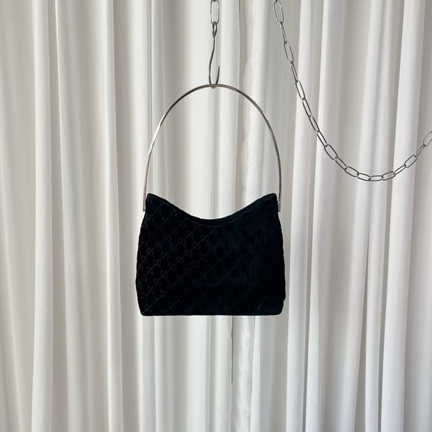 구찌 1997 GG 벨벳 숄더백 