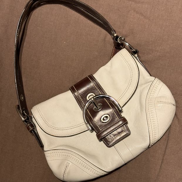 Coach 코치 버클 레더 숄더백 호보백