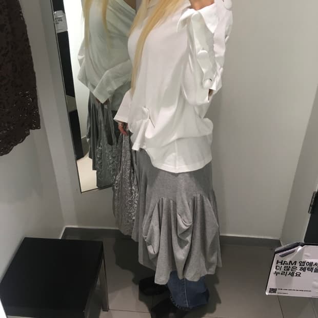 특별 Button Draped Off Shoulder Top