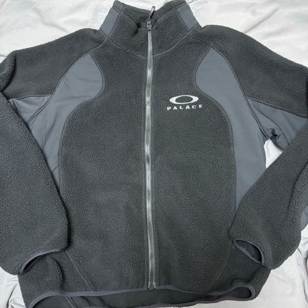 [L] 팔라스 x 오클리 플리스 블랙