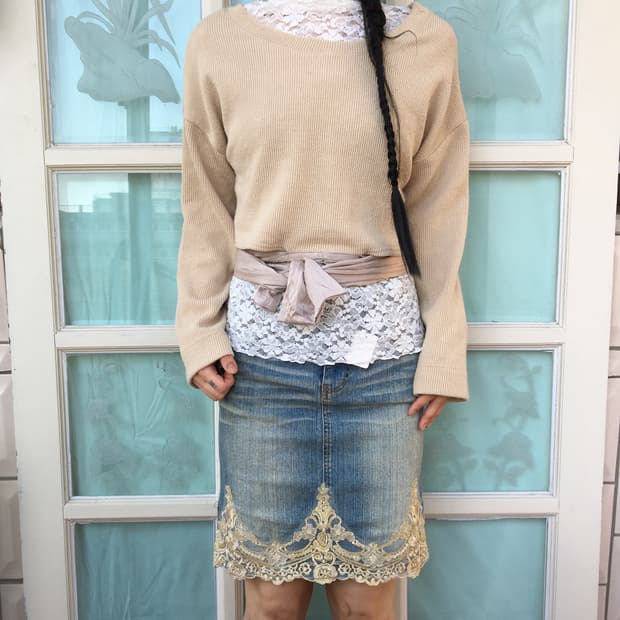 Tied point ribbed knit