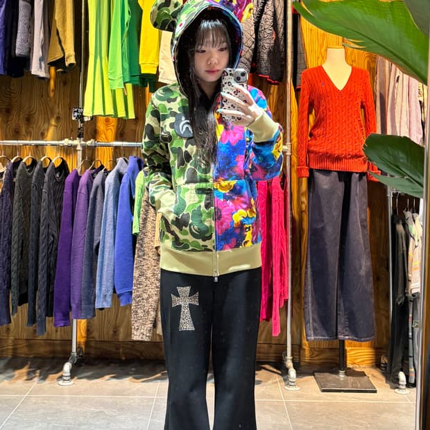 S BAPE x Mika Ninagawa 샤크 카모플라워 패턴 리미티드 