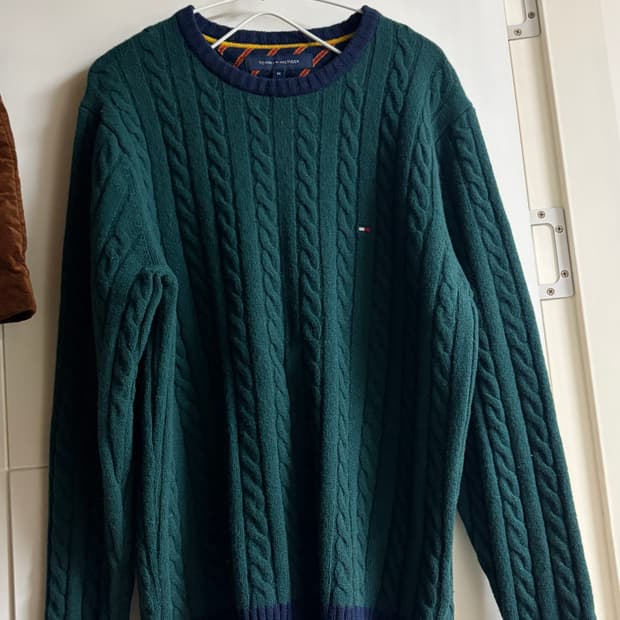 타미힐피거 모100% 딥그린 니트