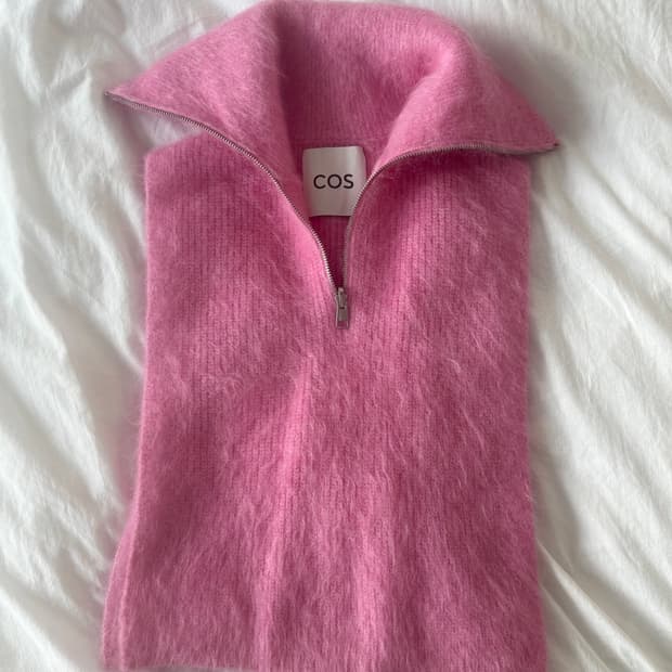 COS 오픈사이드 하프집 모헤어 베스트