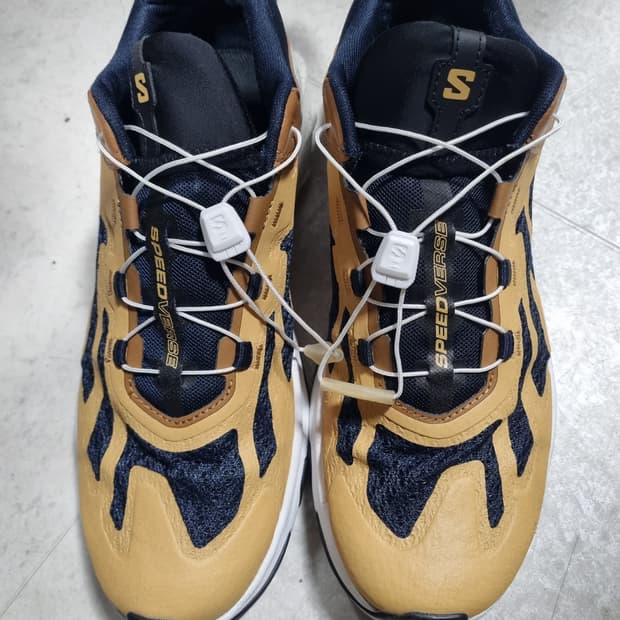 살로몬 남성 스니커즈 