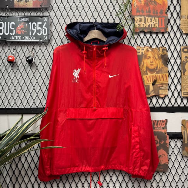 90s 나이키 올드스쿨 바람막이 전면 리버풀 FC 로고 포인트 레드