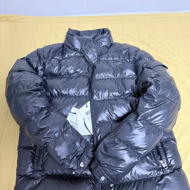 23fw 몽클레어 보르네 패딩 5사이즈