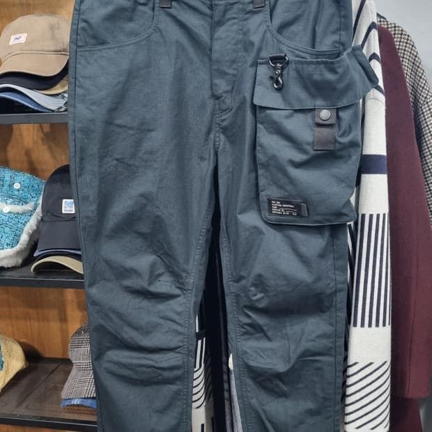 뉴에라 슬림핏 카고바지 건빵바지 29~30size