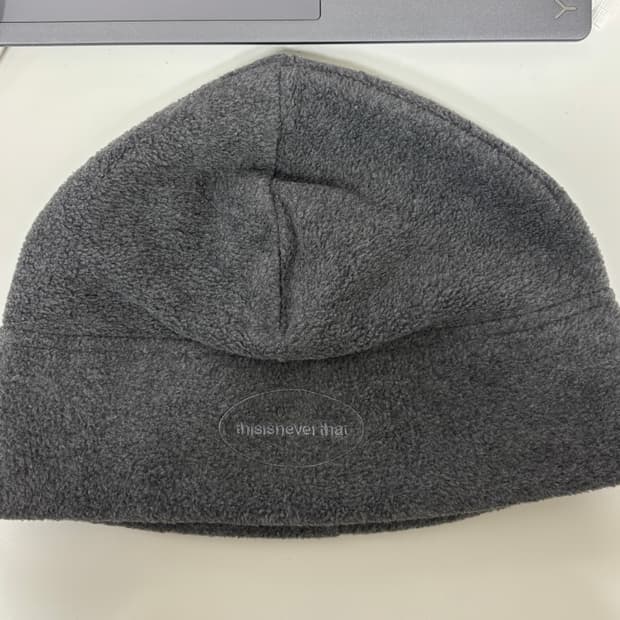 디스이즈네버댓 플리스 비니 그레이