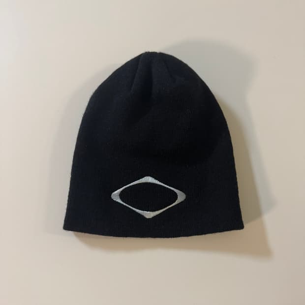 미스치프 롬버스 블랙 비니