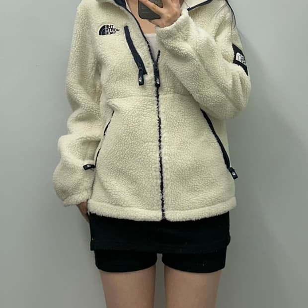 노스페이스 신형 화이트 쉐르파 플리스 자켓