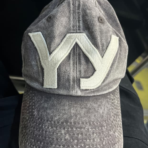 YY