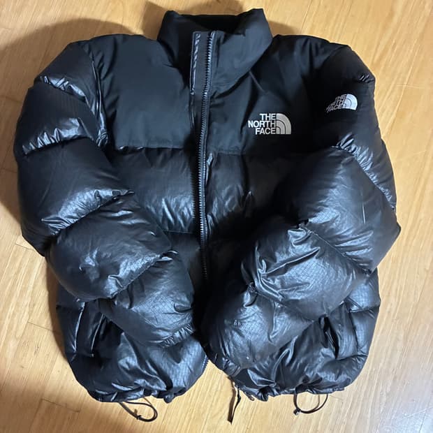 노스페이스 눕시 25fw (상태좋음)