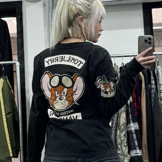 밴슨 레더 톰과제리 자수 롱슬리브