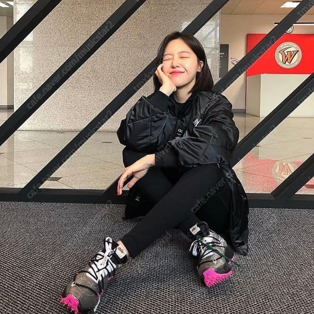 나이키 오프화이트 베이퍼 스트릿 블랙 핑크 230