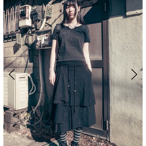 허그유어스킨 Star flavered midi skirt 스타 미디스커트