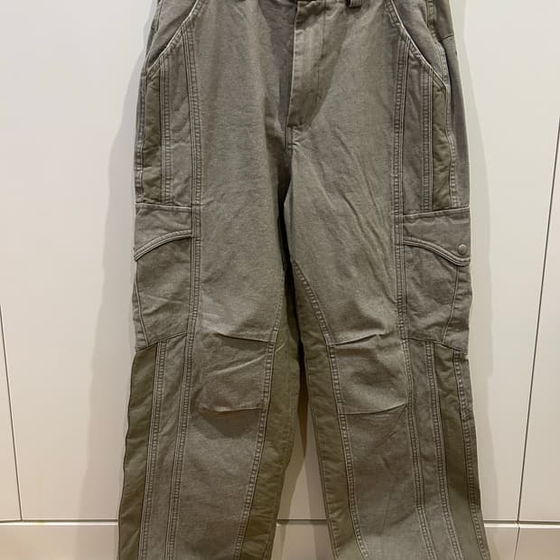 이그노타CORE:13 VEIN CARGO PANTS WARM GREY