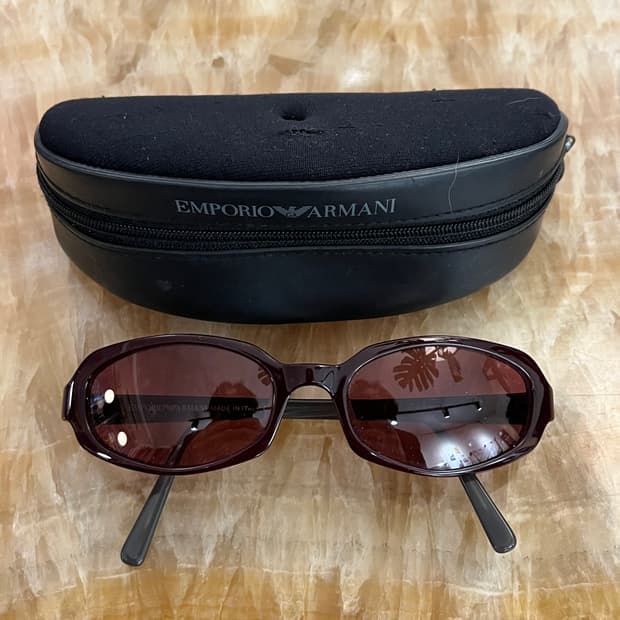 엠포리오 아르마니 버건디 선글라스 
