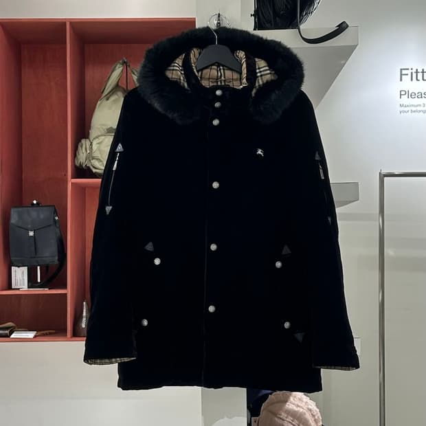 버버리 블랙라벨 블랙 벨로아 트리밍 퍼 베로아 패딩 코트