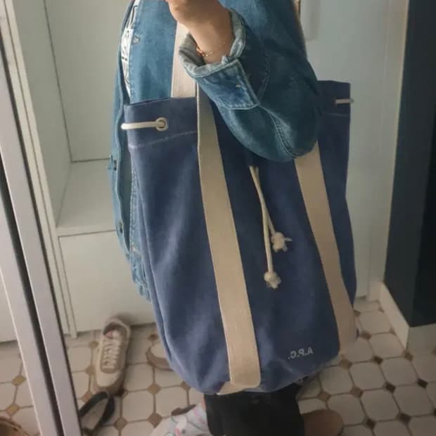 APC 아페쎄 블루 캔버스백