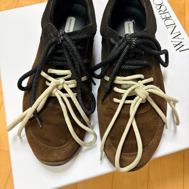 나마체코 오스터리 스니커 스프레이드 브릭  43