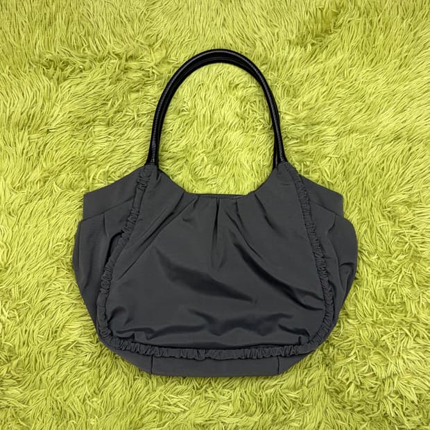 Y'SACCS by YOHJI YAMAMOTO