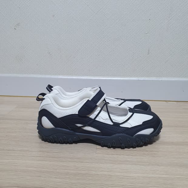 휠라 에샤페 벨크로 v2 250