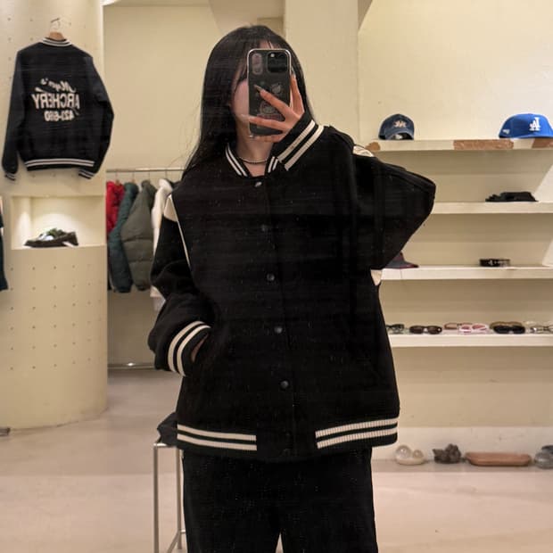 파르티멘토 블랙 모직 바시티 자켓  U918