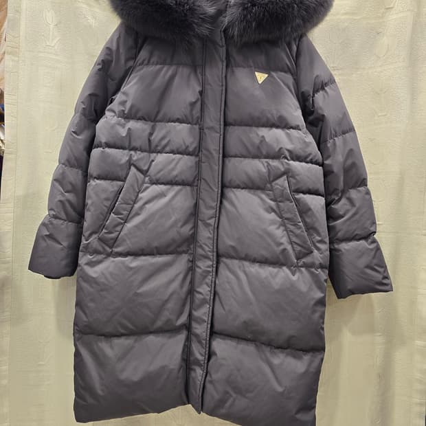 게스 GUESS 덕다운 롱패딩 S