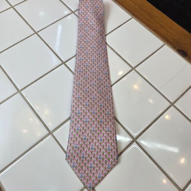 HERMES  토끼 핑크 실크넥타이