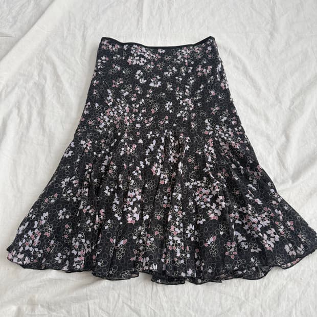 플로랄 페어리 미디 스커트