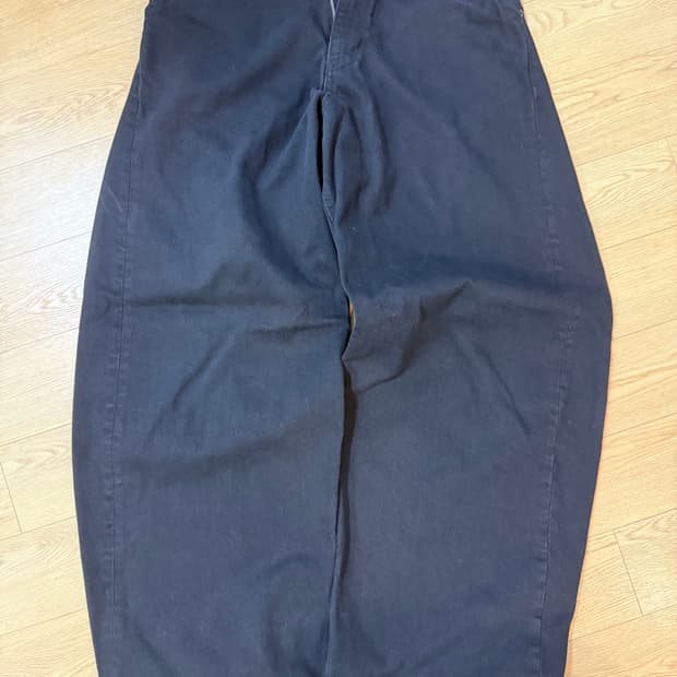 해칭룸 와커진 블랙-4