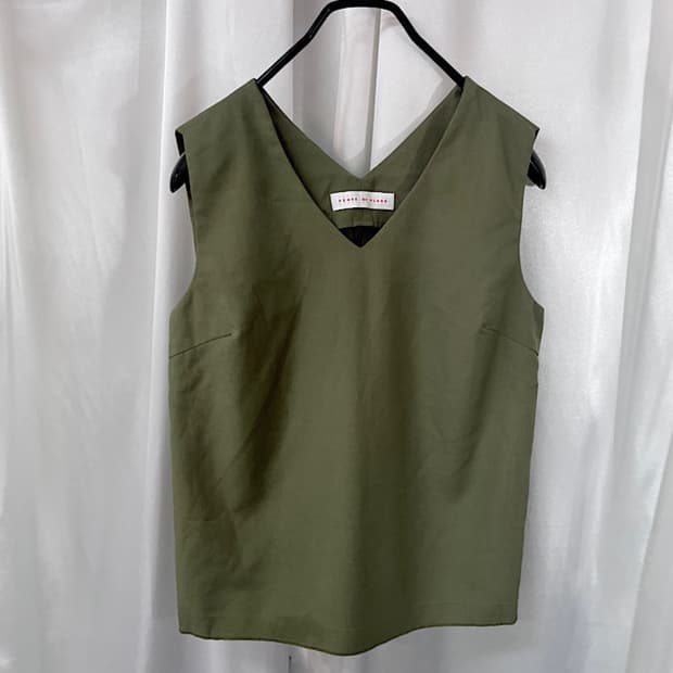 Vintage sleeveless top
