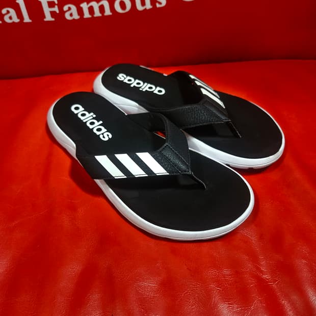 아디다스(Adidas) 컴포트 플리플랍 235