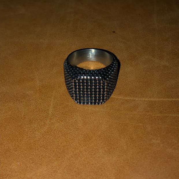 Stud Ring