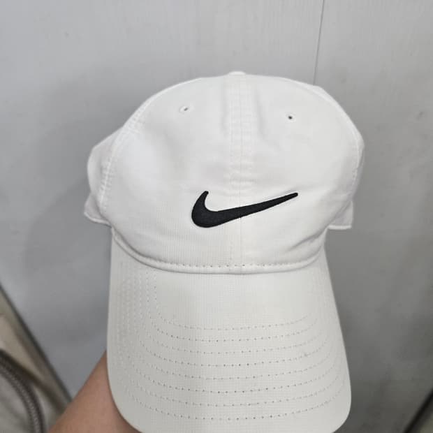56사이즈)) NIKE 나이키 드라이핏 볼캡 모자! 사이즈조절 벨크로!