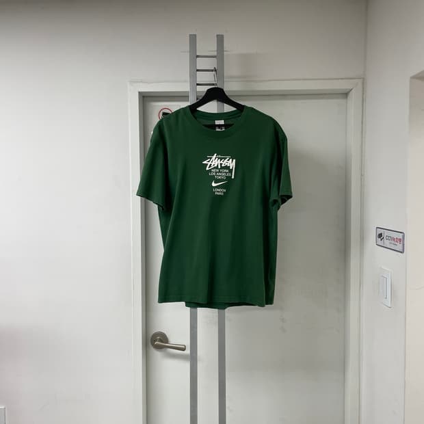 나이키 스투시 월드투어 반팔 티셔츠 그린 L