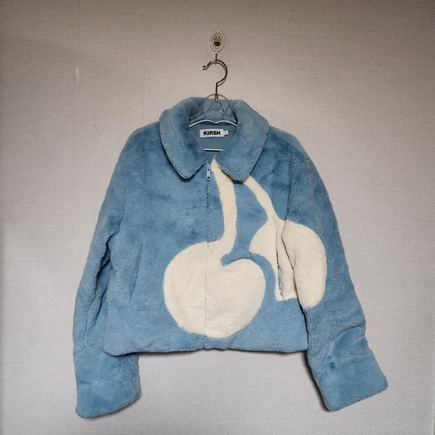 키르시 빅체리 보아 퍼 점퍼 프리