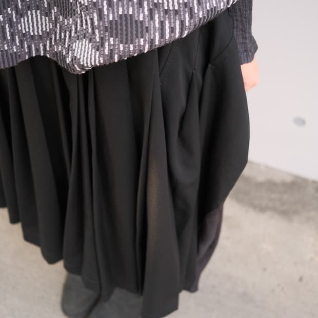 Docking pleated skirt