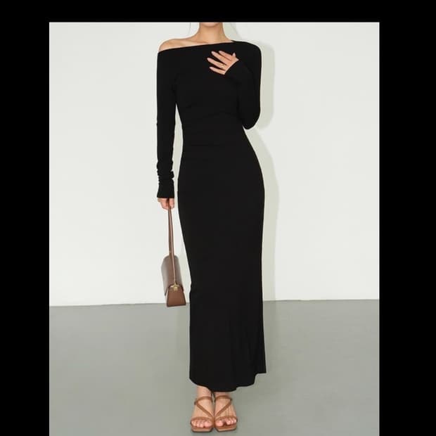 네바후 오프숄더 원숄더 롱원피스 맥시 긴팔 슬림핏 니트 셔링 트임 슬릿