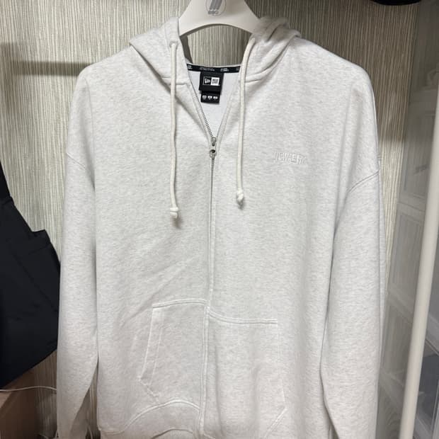 뉴에라 후드집업 