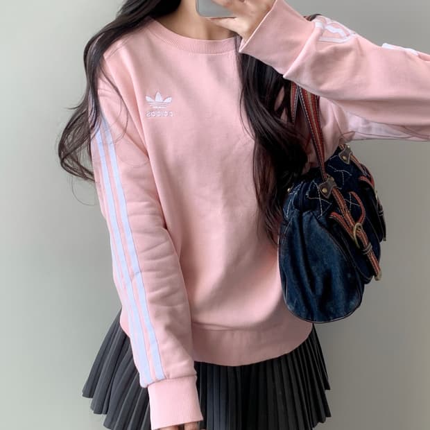 아디다스 맨투맨