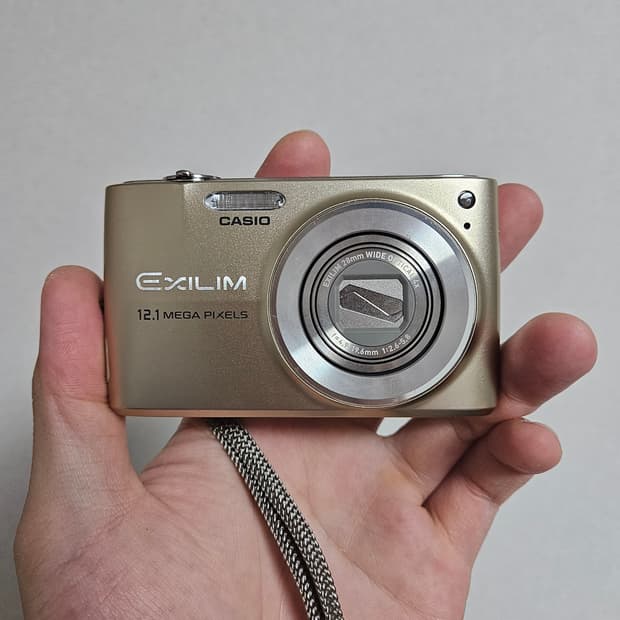[태연 방지민 디카] 카시오 엑슬림 EX-Z400 골드 빈티지 디카
